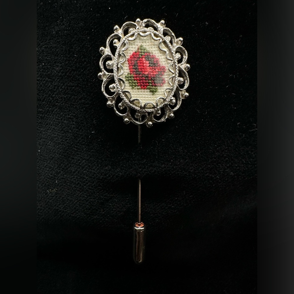 Vintage petite point pin